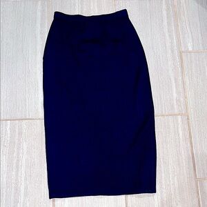 St. John Basics Elegant Navy Blue Knit Skirt
